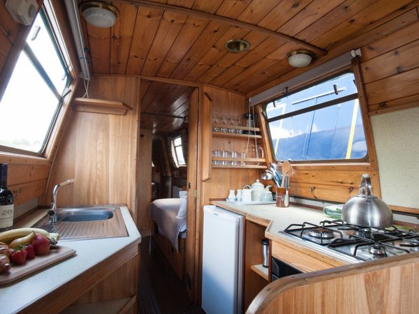 Custom Built Narrow Boat | Brendon