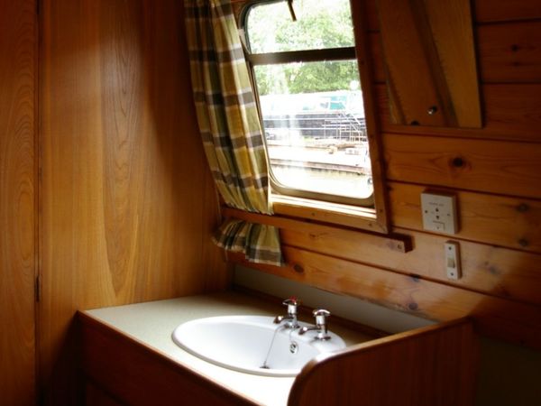 Custom Built Narrow Boat | Brendon