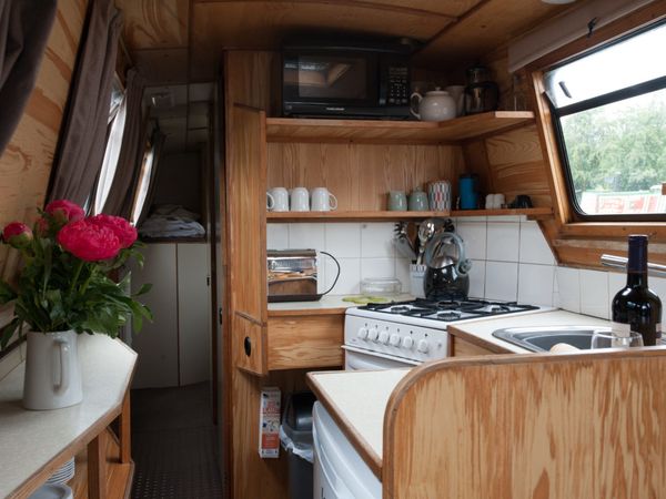 Custom Built Narrow Boat | Wenlock