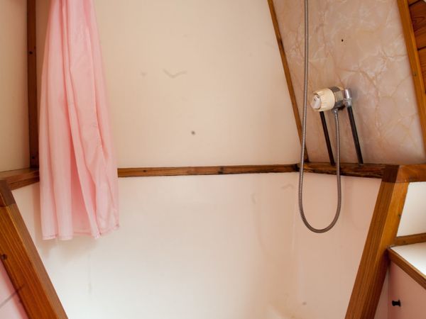 Custom Built Narrow Boat | Berwyn