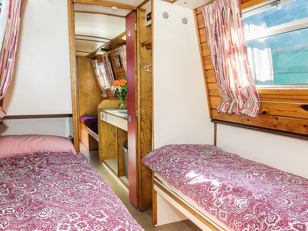 Custom Built Narrow Boat | Berwyn