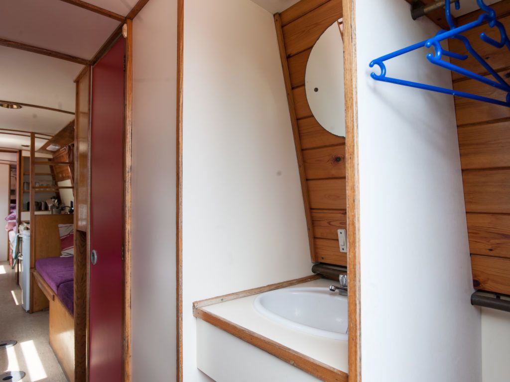 Custom Built Narrow Boat | Berwyn