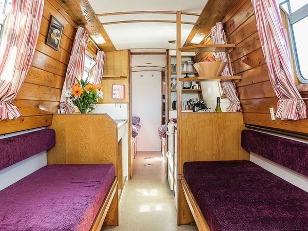 Custom Built Narrow Boat | Berwyn