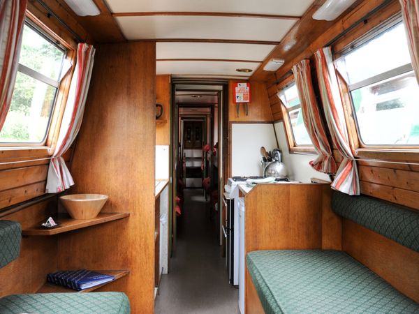 Custom Built Narrow Boat | Pennine