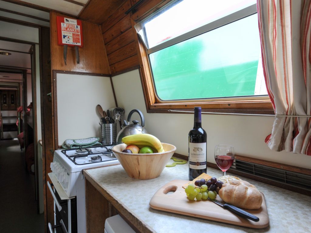 Custom Built Narrow Boat | Pennine