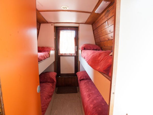 Custom Built Narrow Boat | Chiltern