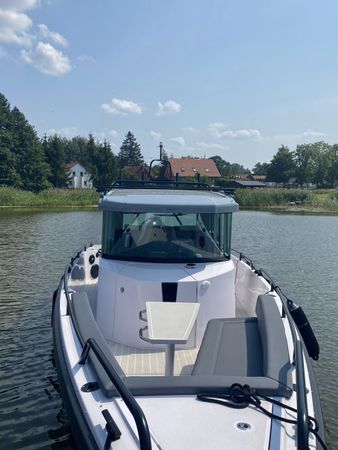 Axopar 28 Cabin Brabus Line | Sno