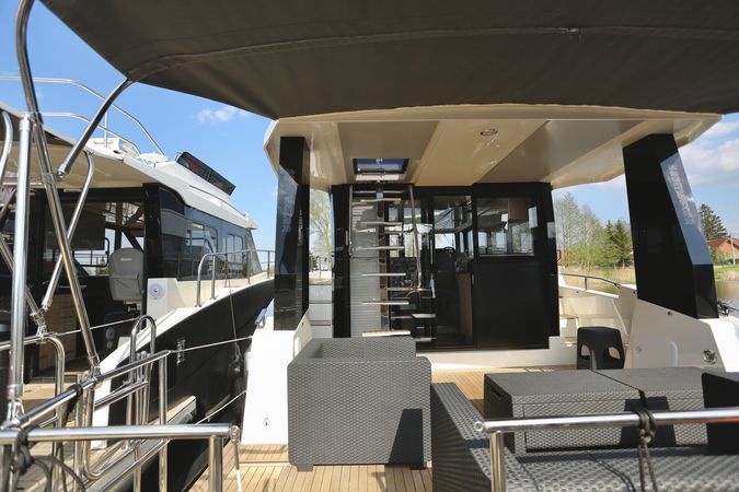 Cobra Yachts 45 | Dias