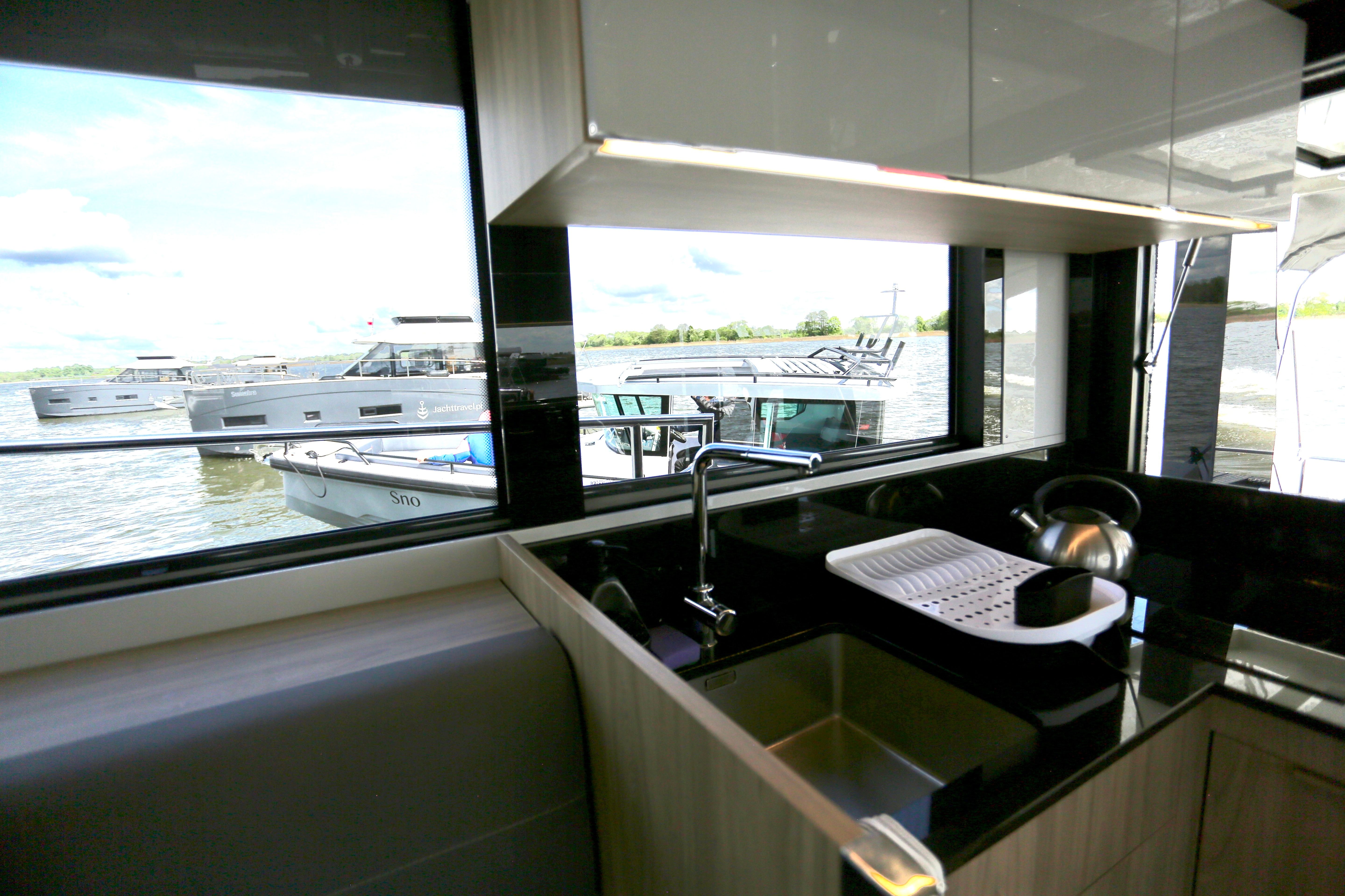 Cobra Yachts 45 | Dias