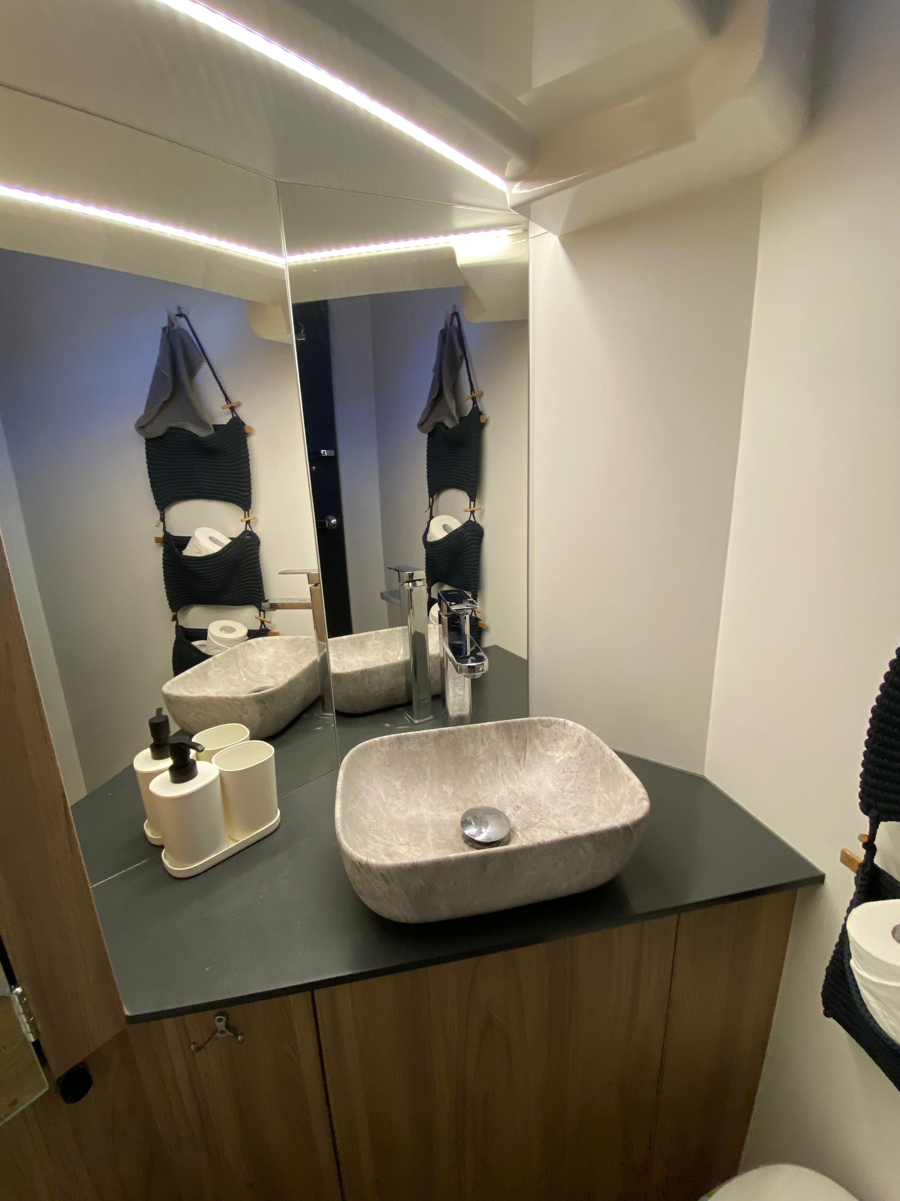 Cobra Yachts 45 | Dias