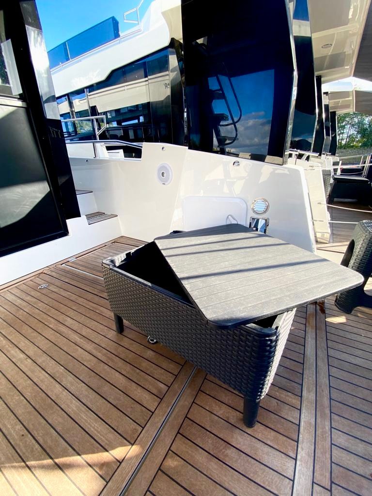Cobra Yachts 45 | Magellan