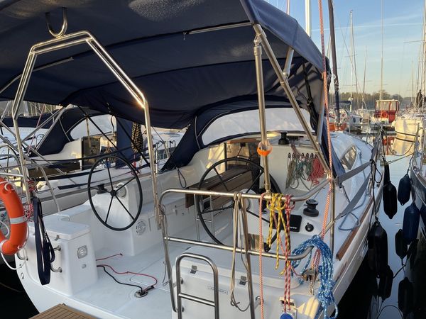 Antila 33.3 | Santorini