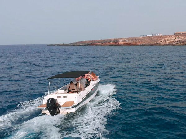 Quicksilver 755 Sun Deck | Moni Boat