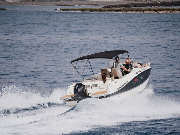 Quicksilver 755 Sun Deck | Moni Boat
