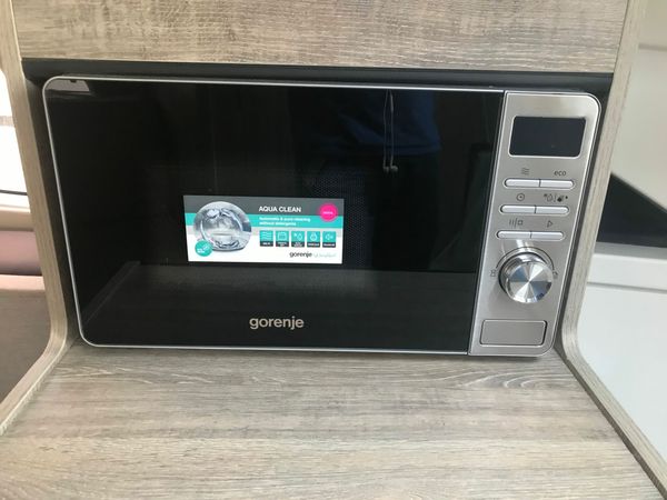 Quicksilver 875 | Sundeck