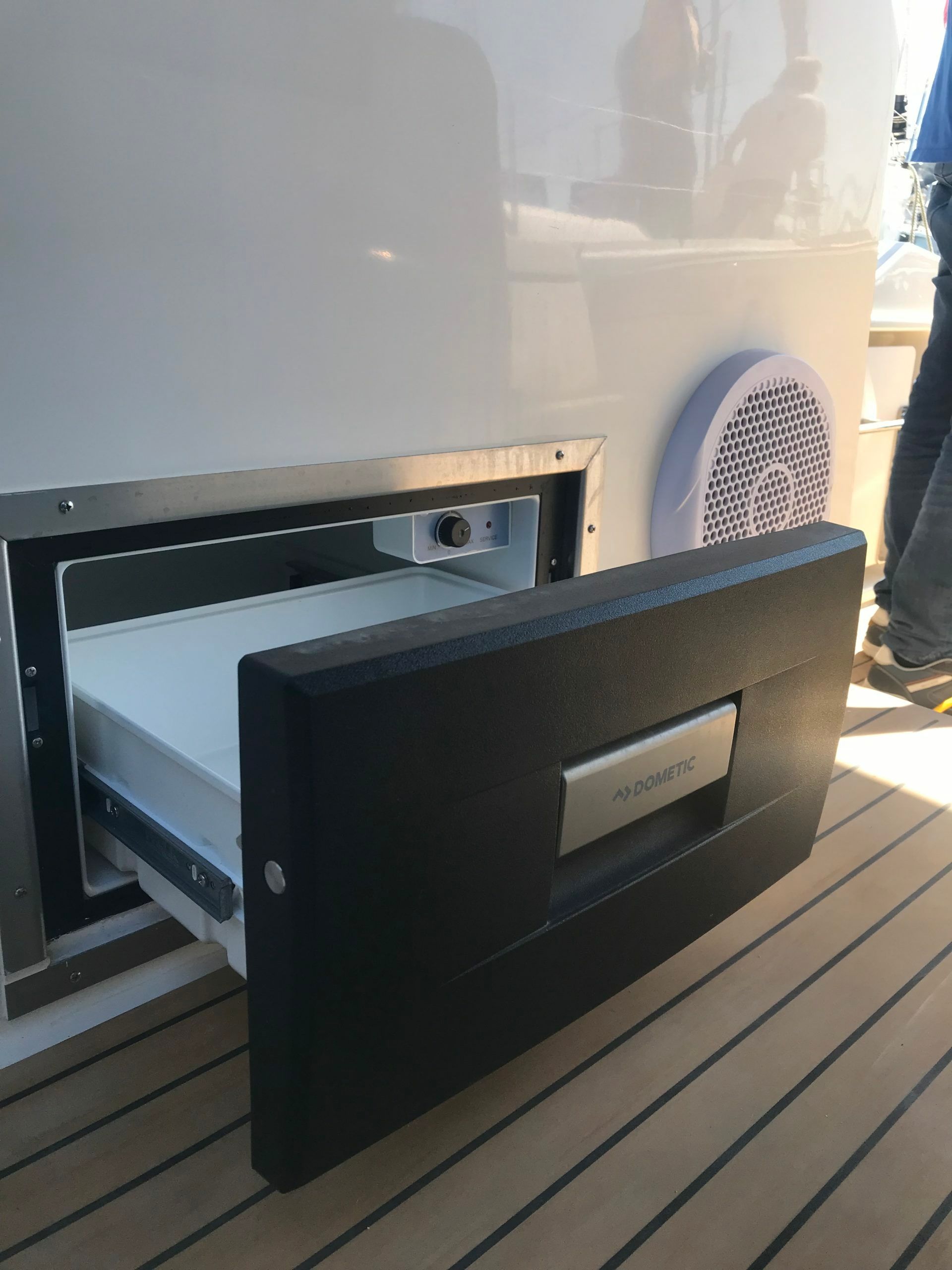 Quicksilver 875 | Sundeck