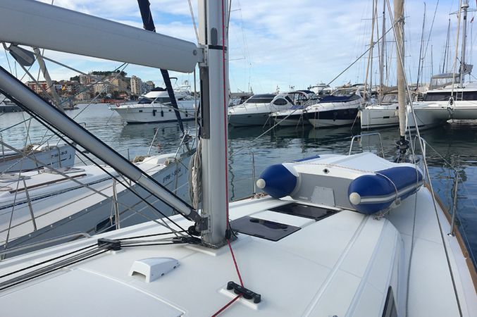 Beneteau Oceanis 38.1 | Sanuk