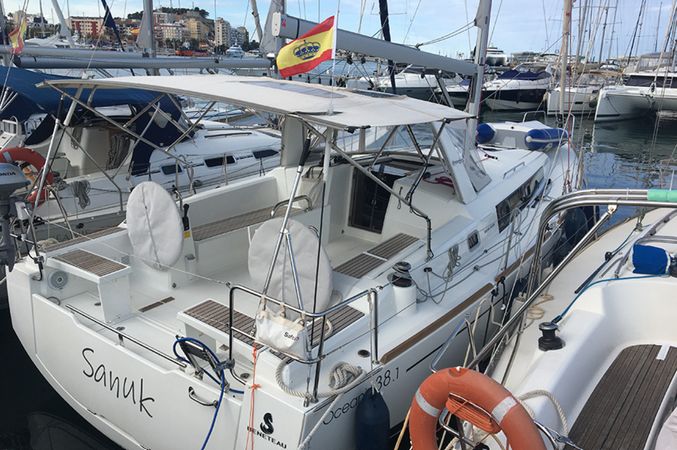 Beneteau Oceanis 38.1 | Sanuk