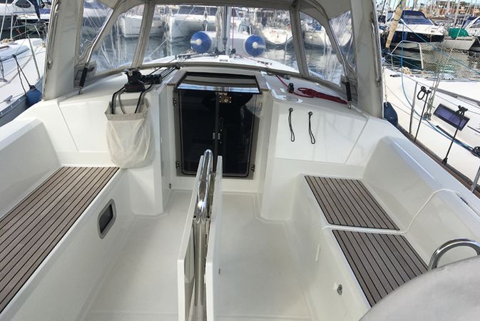 Beneteau Oceanis 38.1 | Sanuk