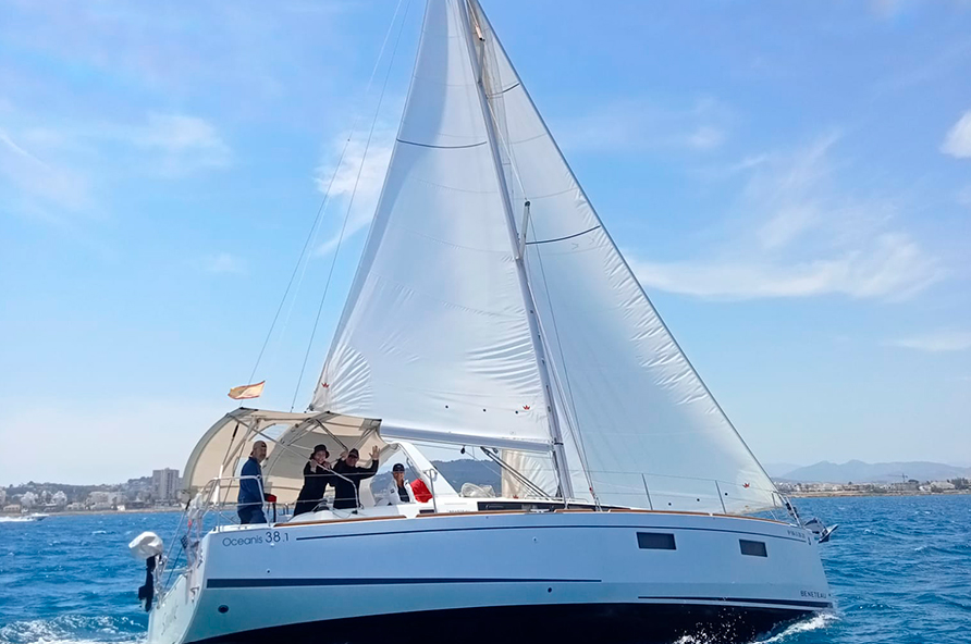 Beneteau Oceanis 38.1 | Sanuk