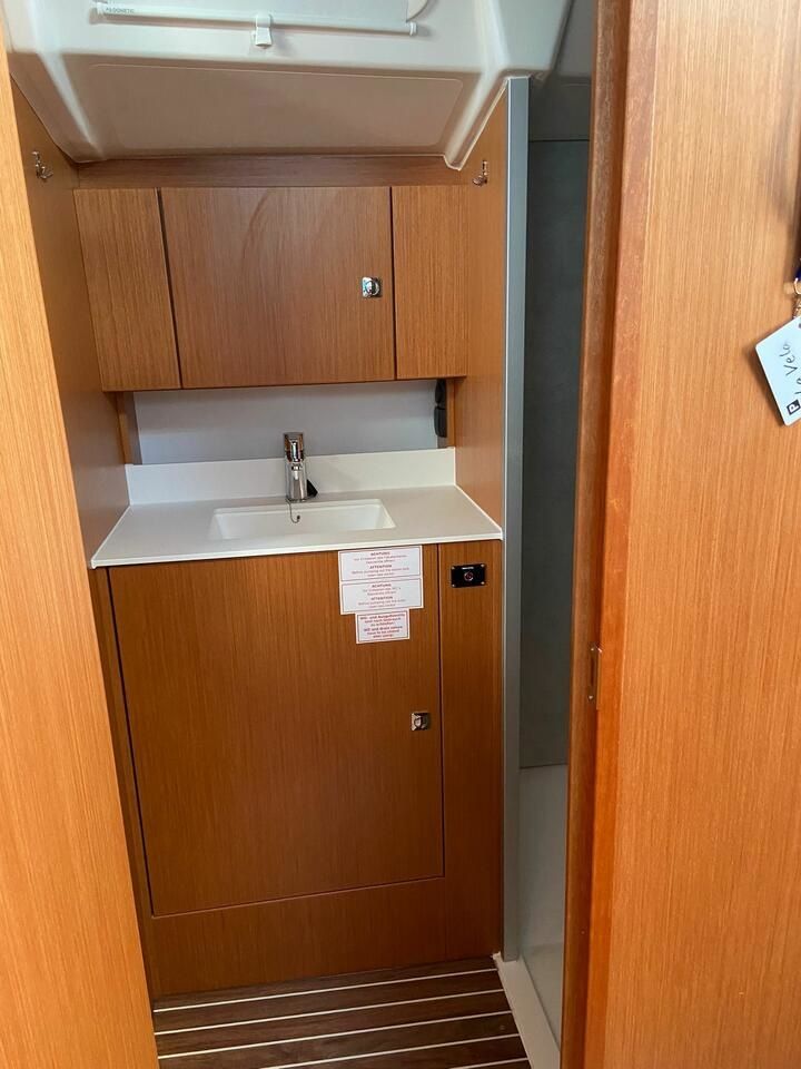 Bavaria C38 | La Vela