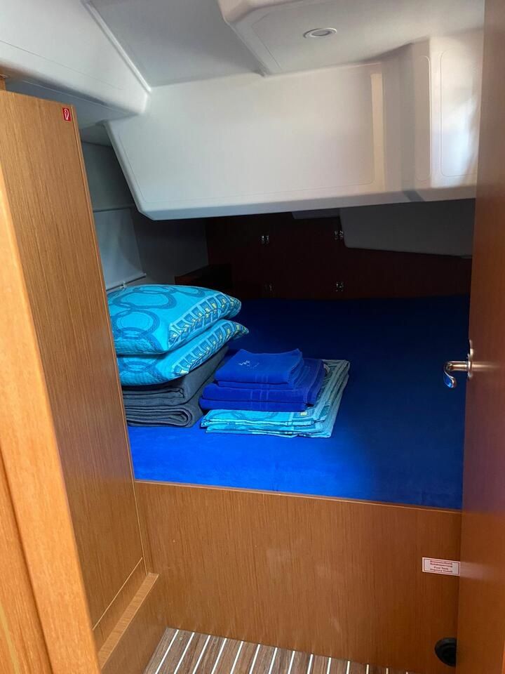 Bavaria C38 | La Vela