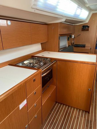 Bavaria C38 | La Vela