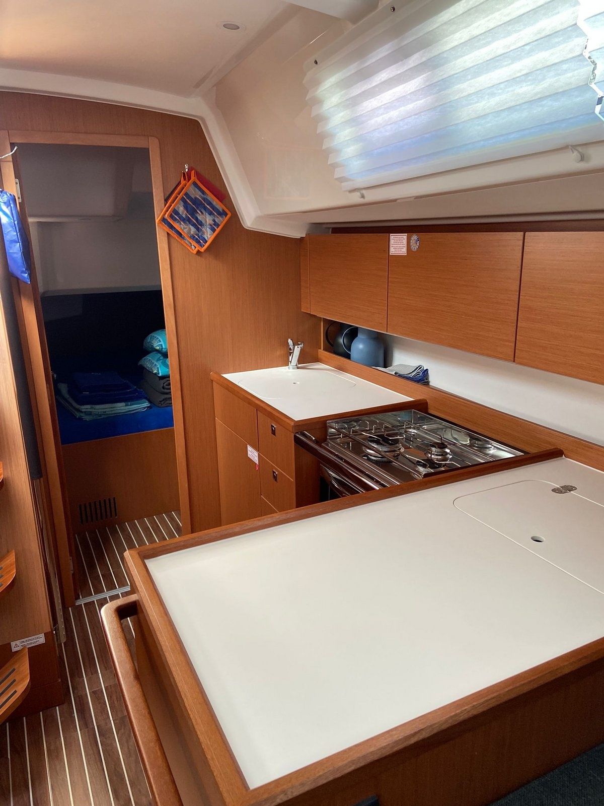 Bavaria C38 | La Vela