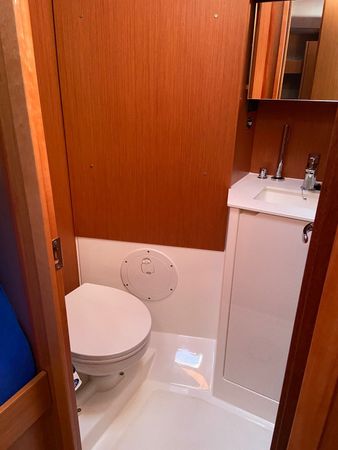 Bavaria C38 | La Vela