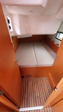 Bavaria C38 | La Vela