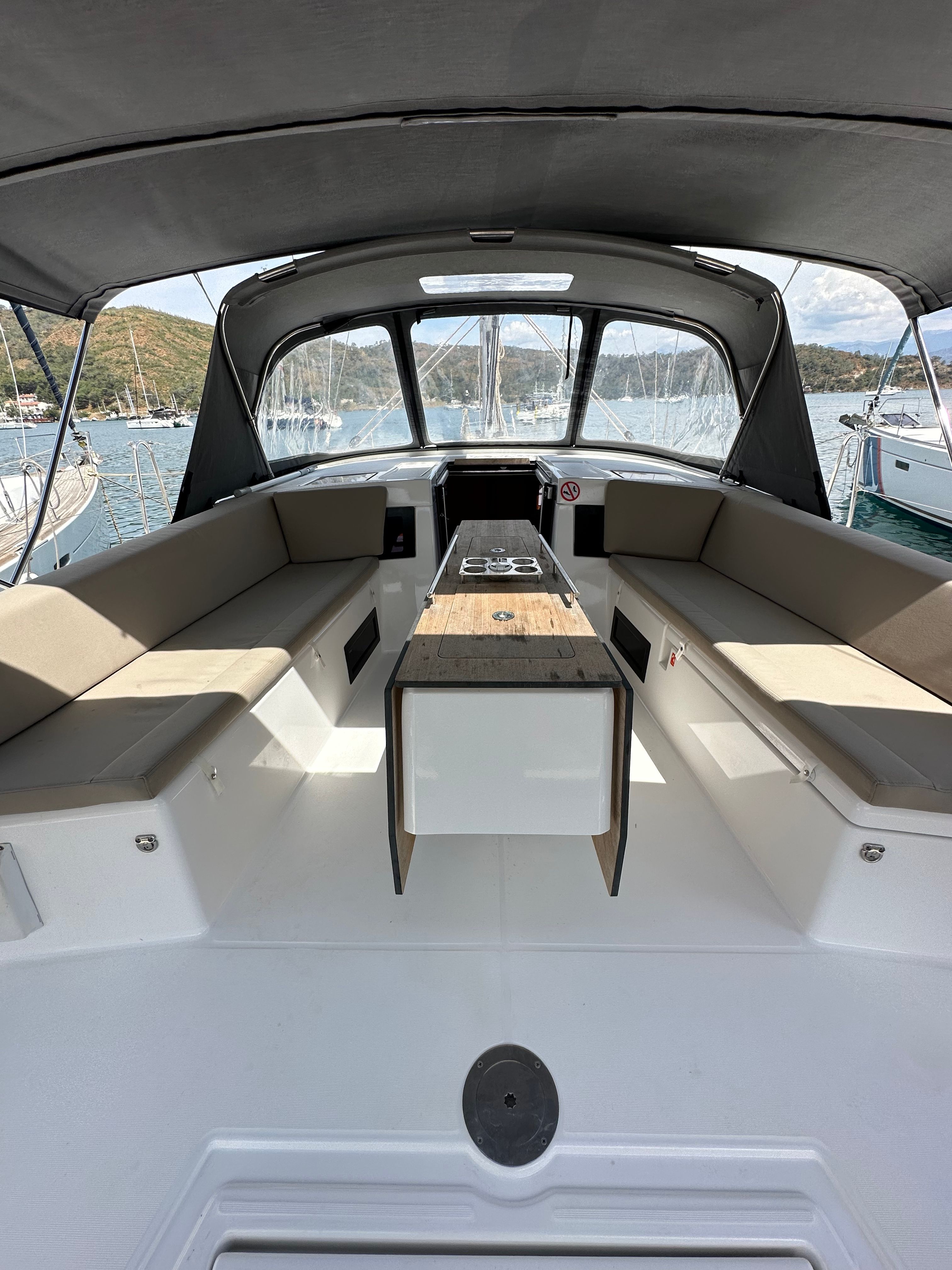 Dufour 470 | Suha Bey