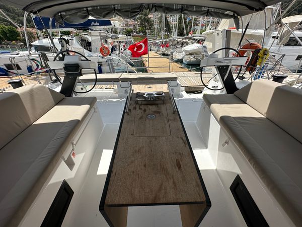 Dufour 470 | Suha Bey