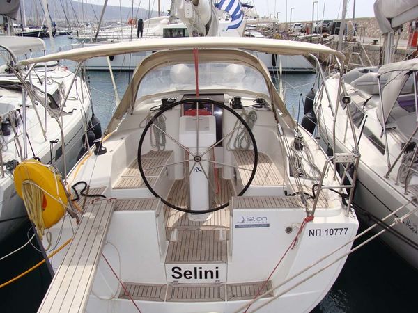 Hanse 325 | Selini