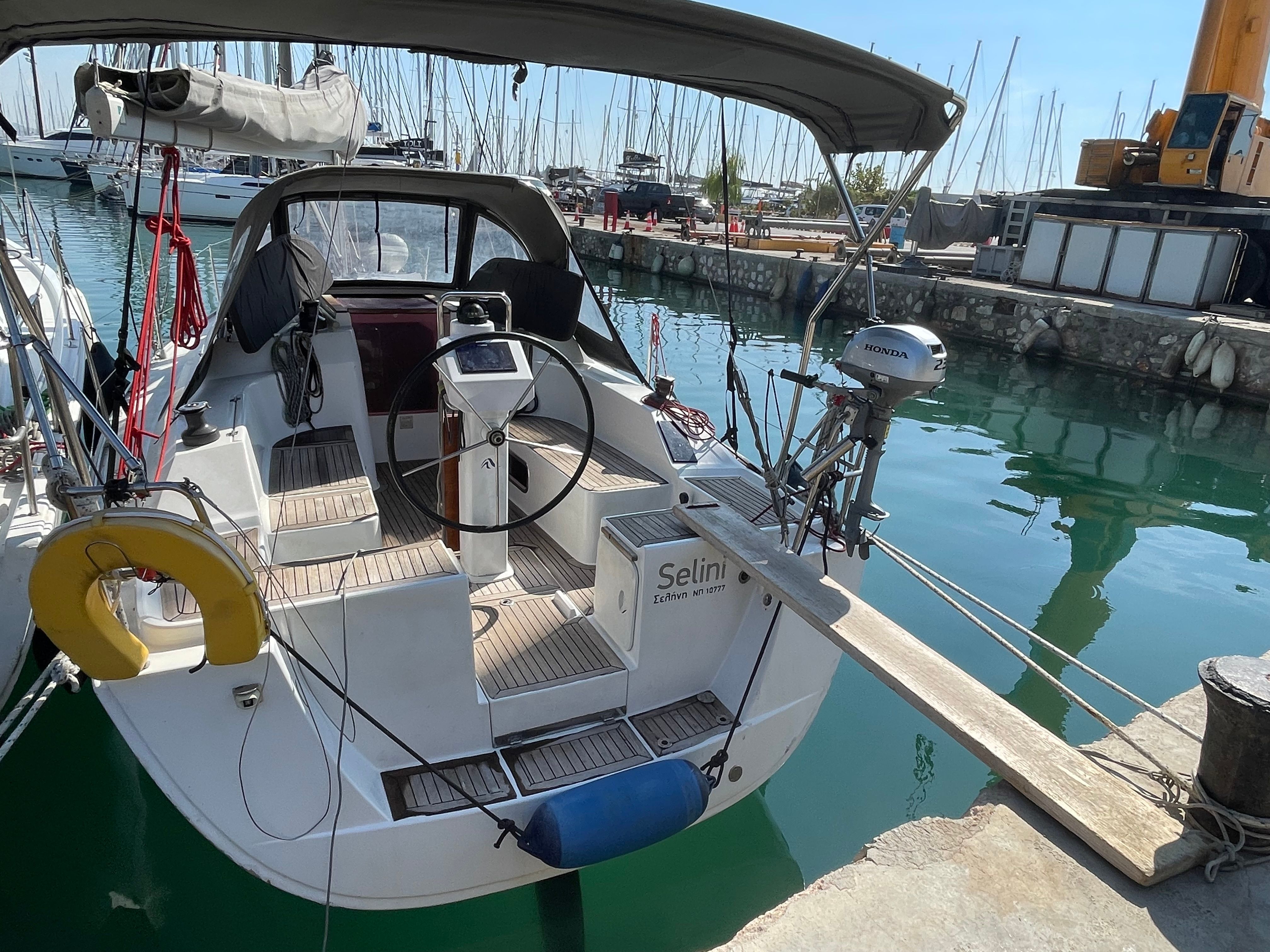 Hanse 325 | Selini