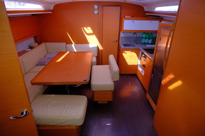 Dufour 470 | Banshee