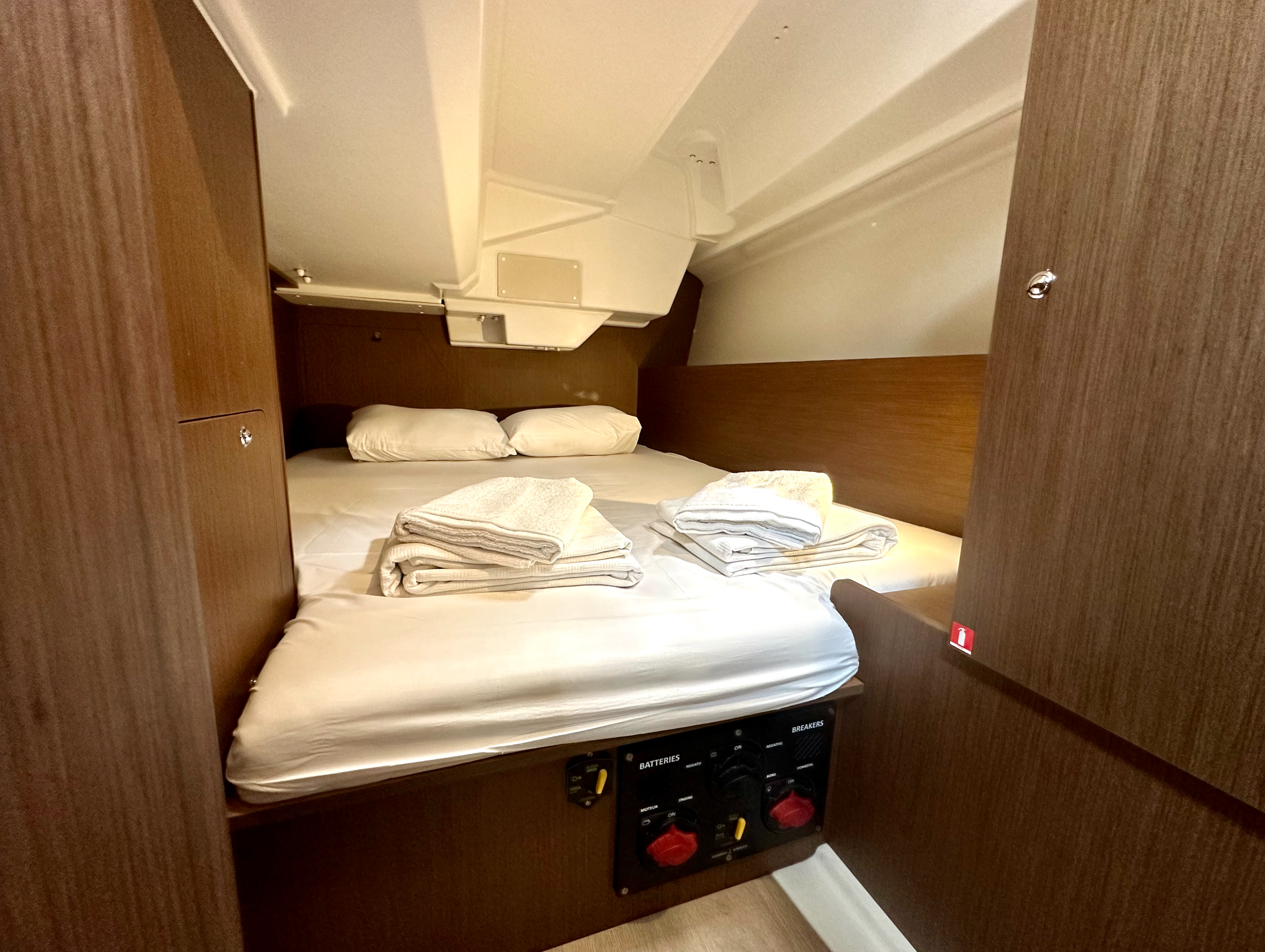 Beneteau Oceanis 38.1 | Sail Bellatrix