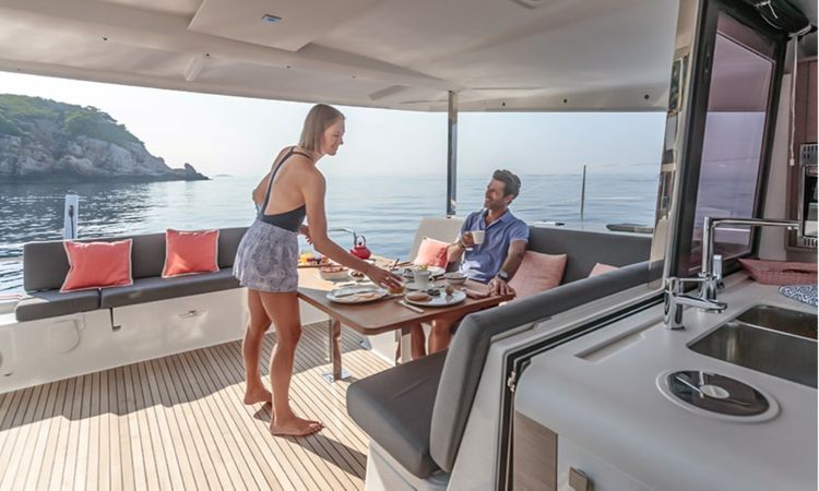 Fountaine Pajot Isla 40 | Dellis Rae
