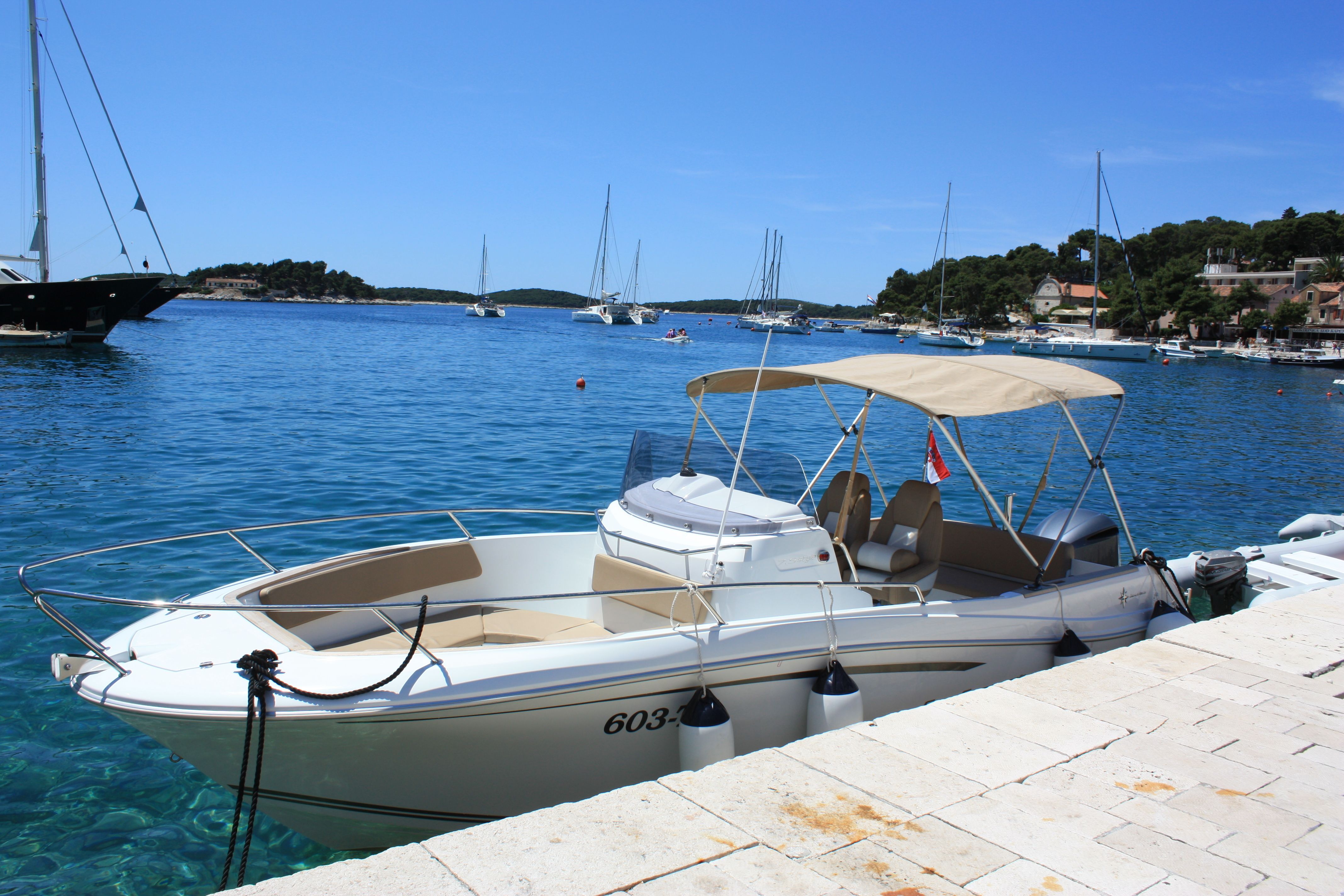 Jeanneau Cap Camarat 7.5 CC | Jeanneau