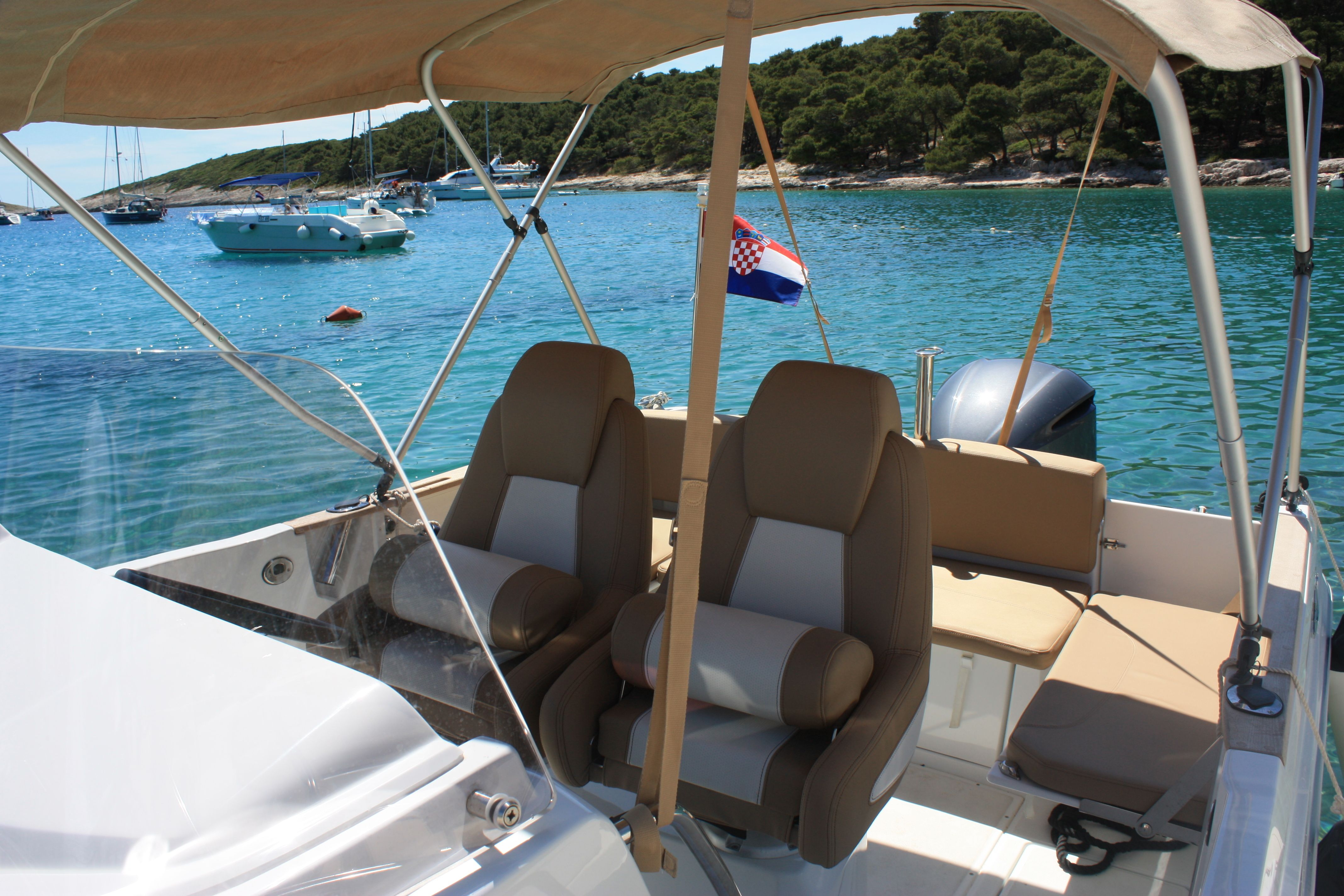 Jeanneau Cap Camarat 7.5 CC | Jeanneau