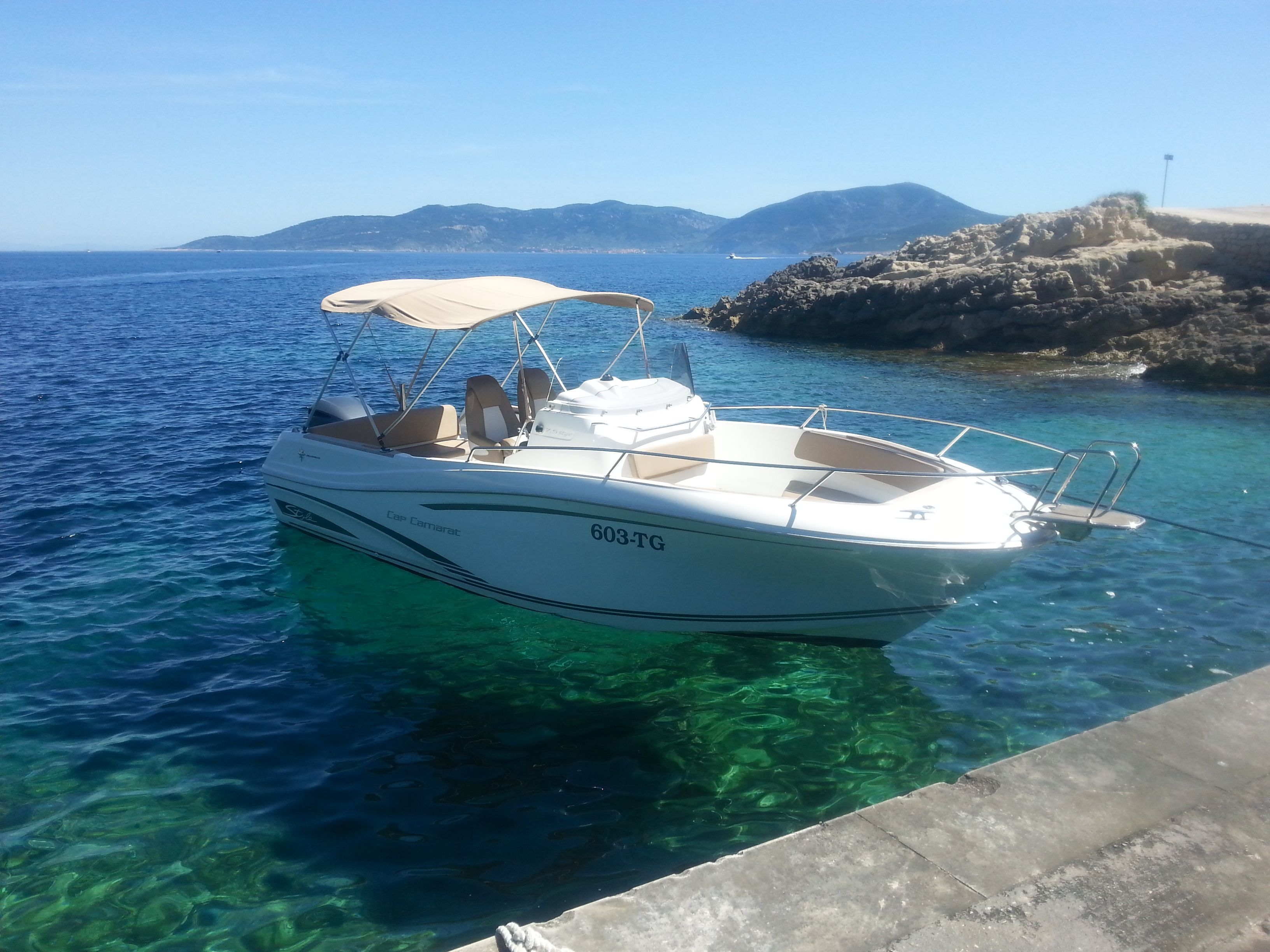 Jeanneau Cap Camarat 7.5 CC | Jeanneau