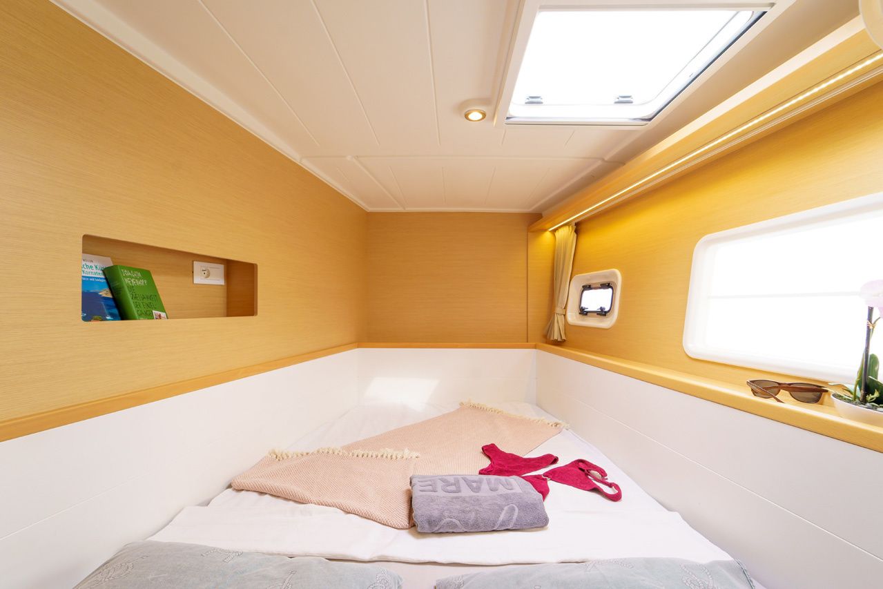 Lagoon 400 S2 | Miss Moneypenny