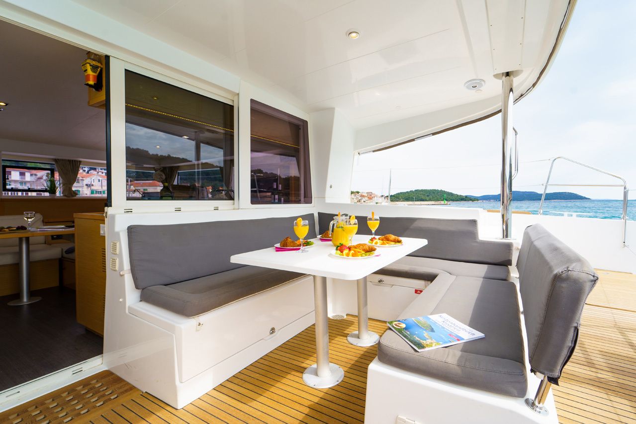 Lagoon 400 S2 | Miss Moneypenny