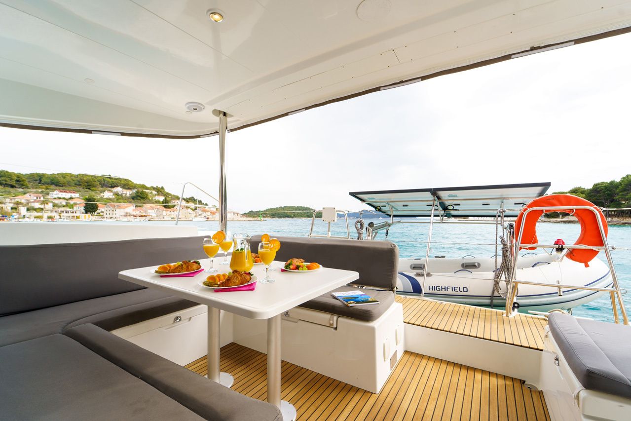 Lagoon 400 S2 | Miss Moneypenny
