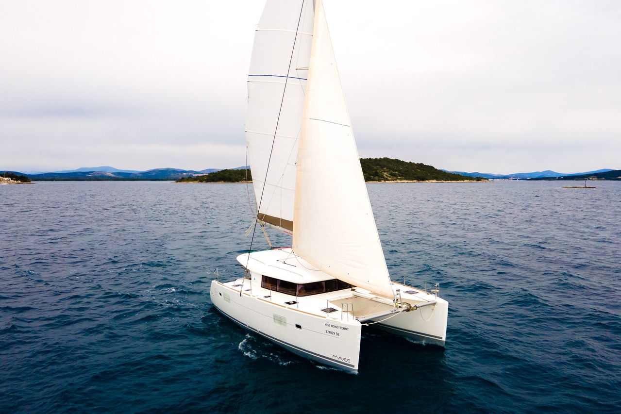 Lagoon 400 S2 | Miss Moneypenny