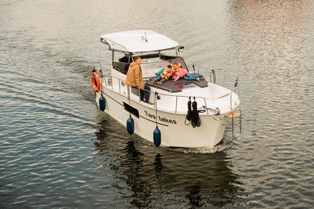 Delphia Nautika 830 | You and Me