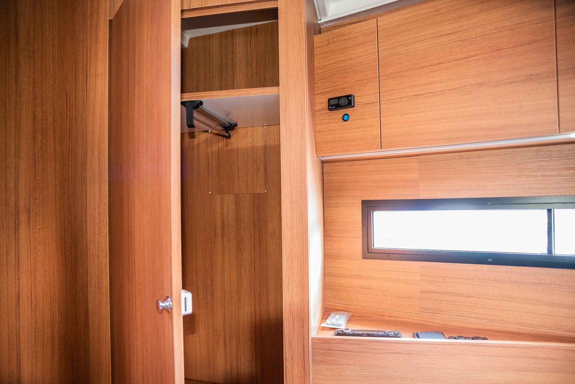 Cobra Yachts 40 | Lentamente