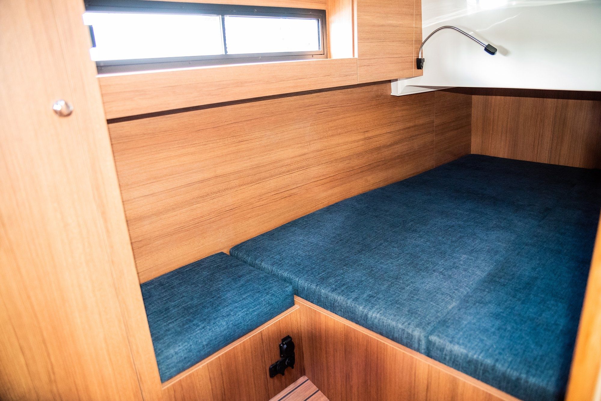 Cobra Yachts 40 | Lentamente