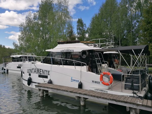 Cobra Yachts 40 | Lentamente