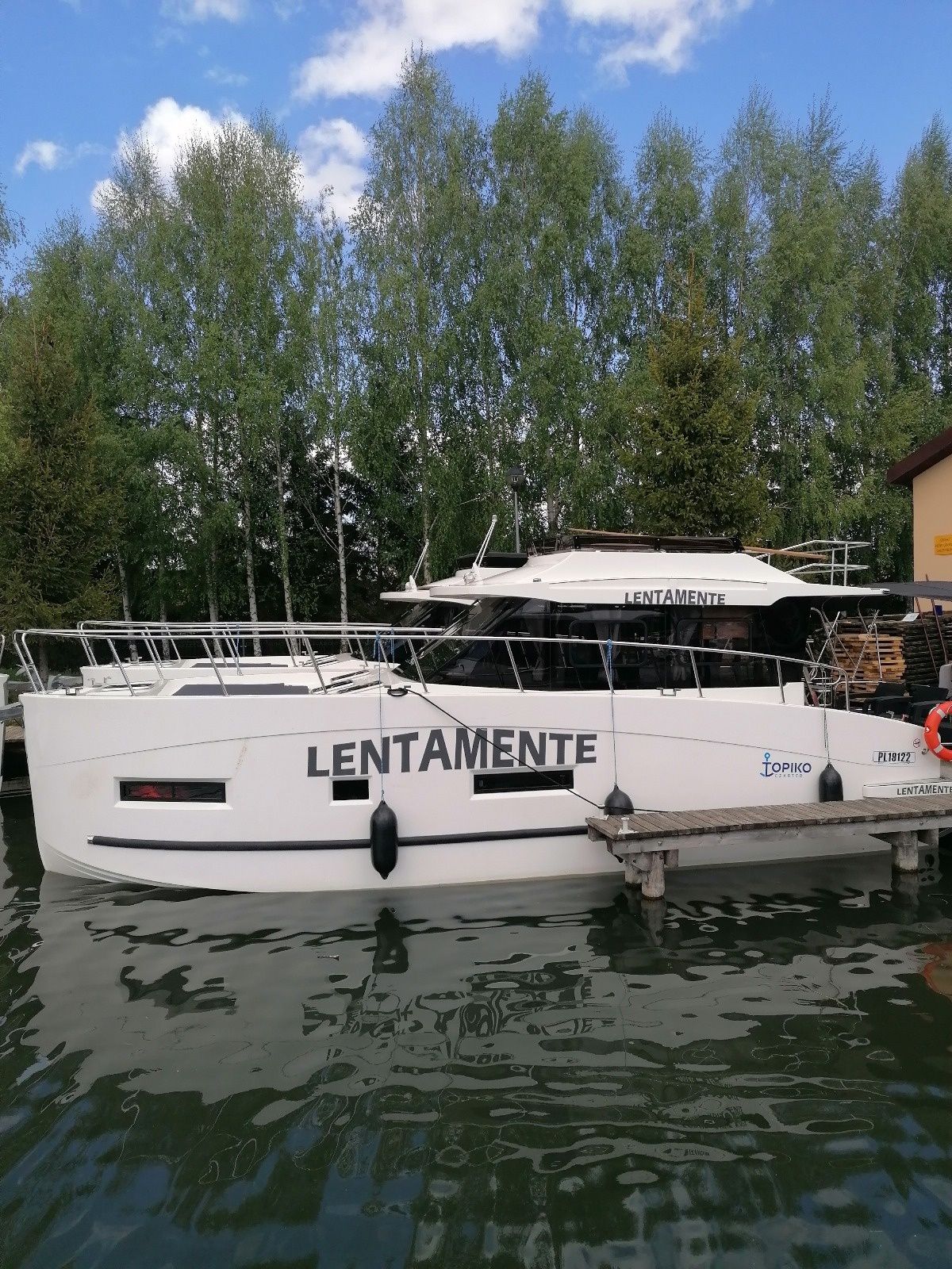Cobra Yachts 40 | Lentamente