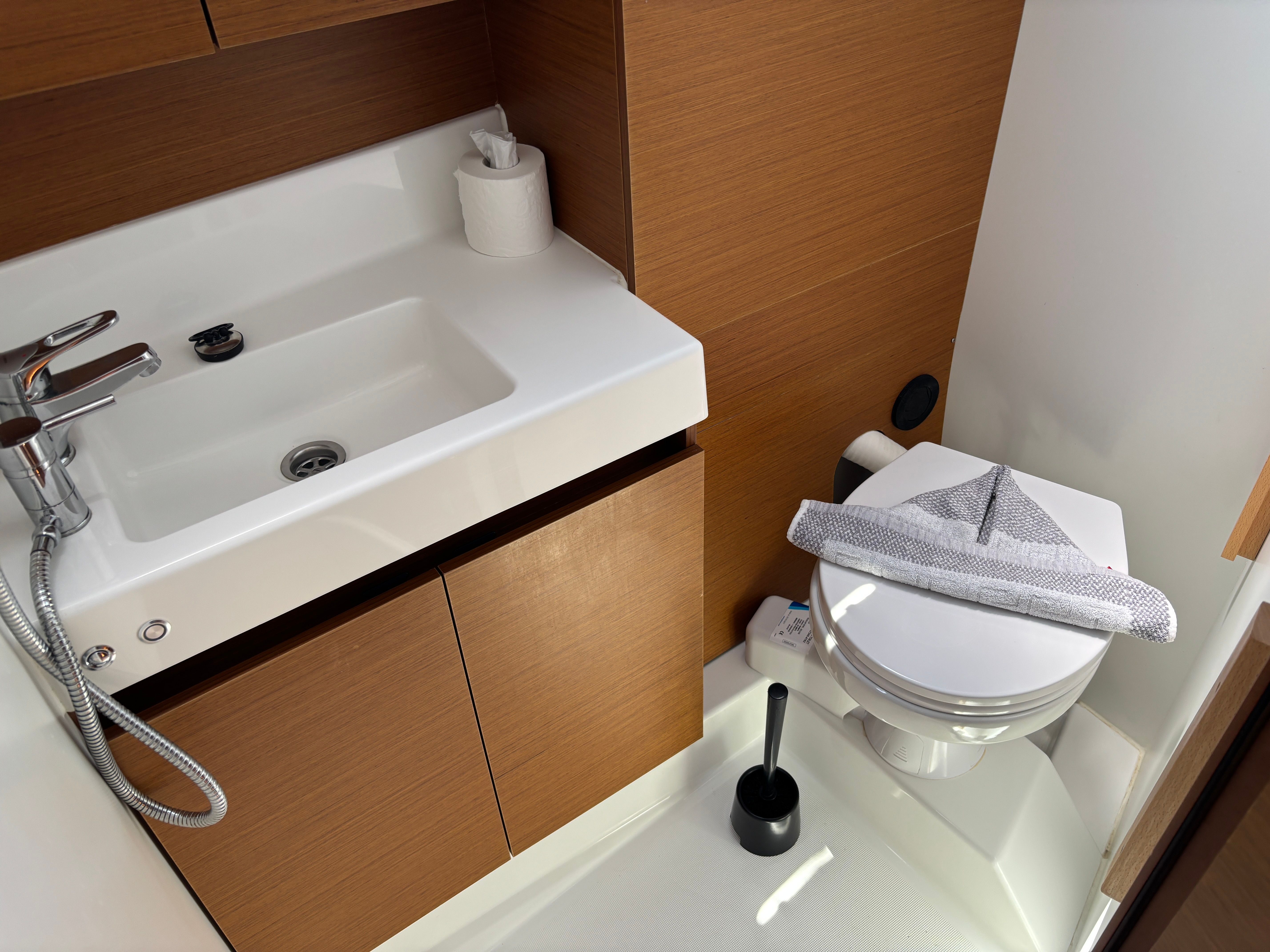 Jeanneau Sun Odyssey 380 | Sunsail 22